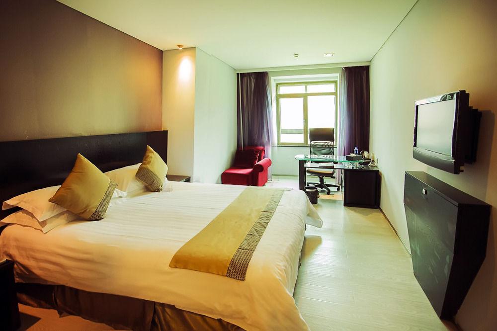 Fx Hotel Xujiahui - Shanghai Stadium Branch Zewnętrze zdjęcie