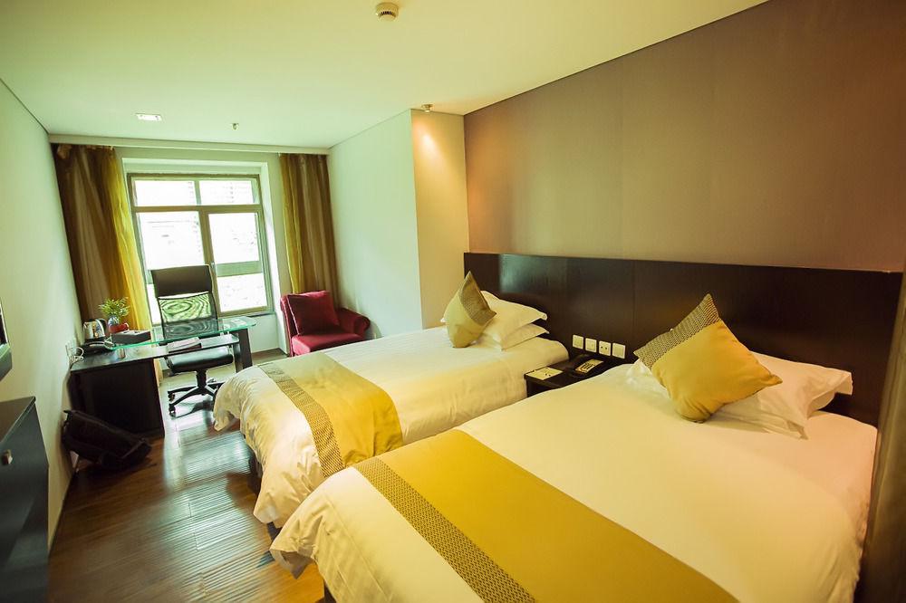 Fx Hotel Xujiahui - Shanghai Stadium Branch Zewnętrze zdjęcie