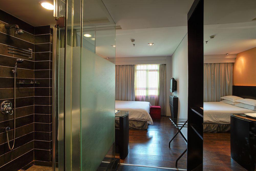 Fx Hotel Xujiahui - Shanghai Stadium Branch Zewnętrze zdjęcie