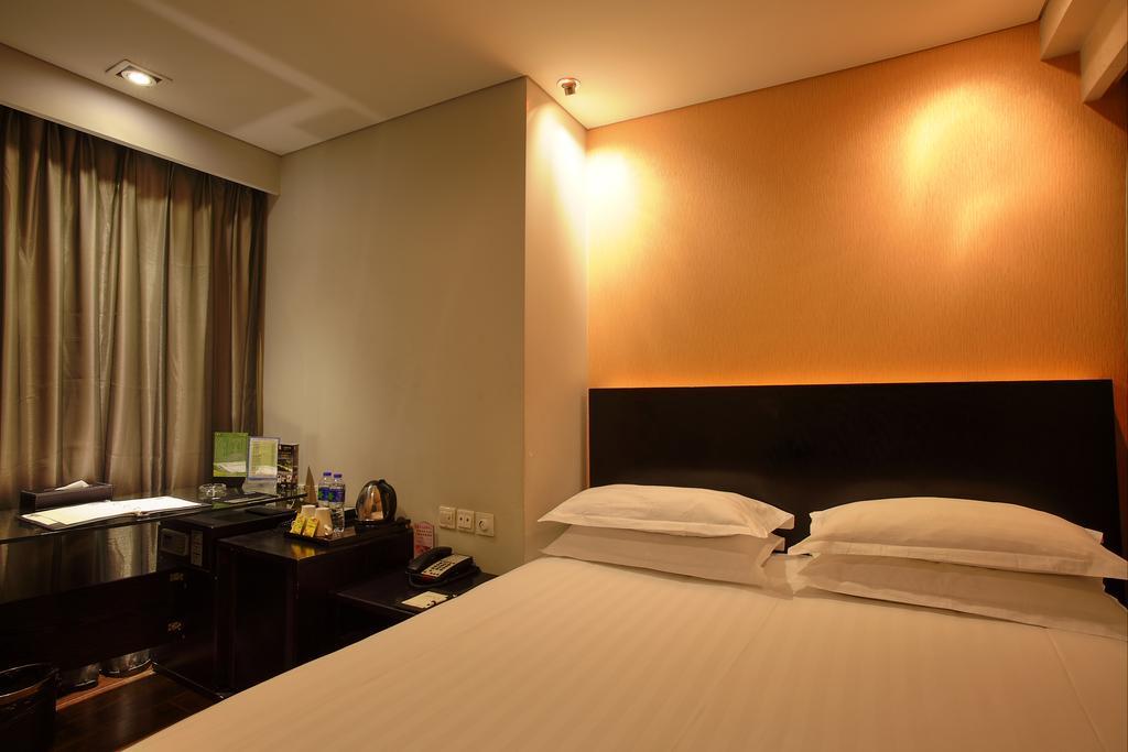 Fx Hotel Xujiahui - Shanghai Stadium Branch Zewnętrze zdjęcie